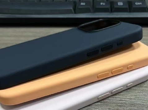 布尔津苹果14维修站分享iPhone14手机壳能直接给iPhone15用吗?